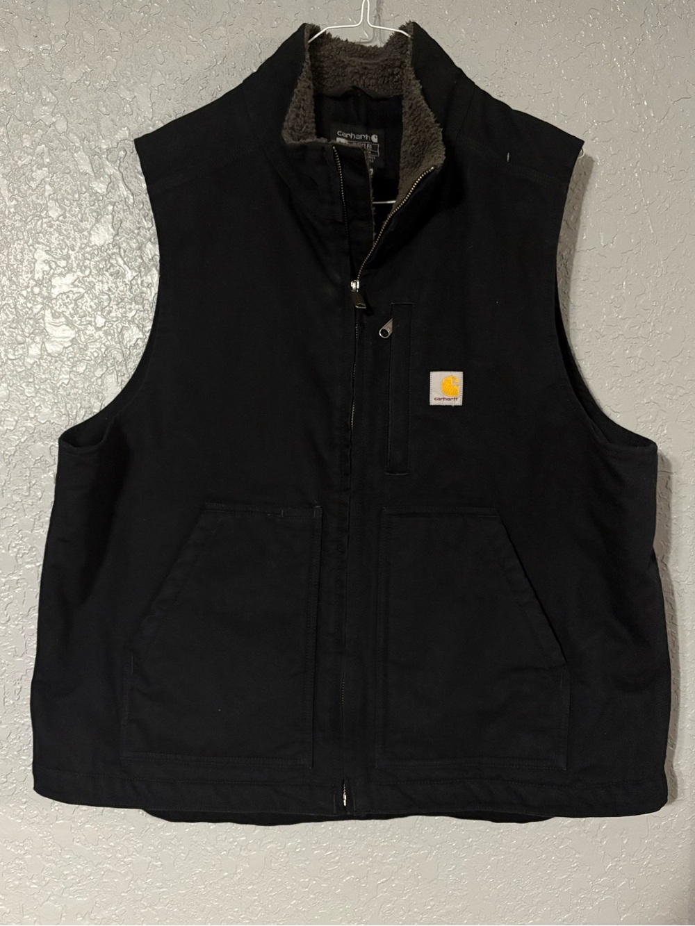 Carhartt Duck Sherpa-Lined Mock Nock Vest-Black (L)